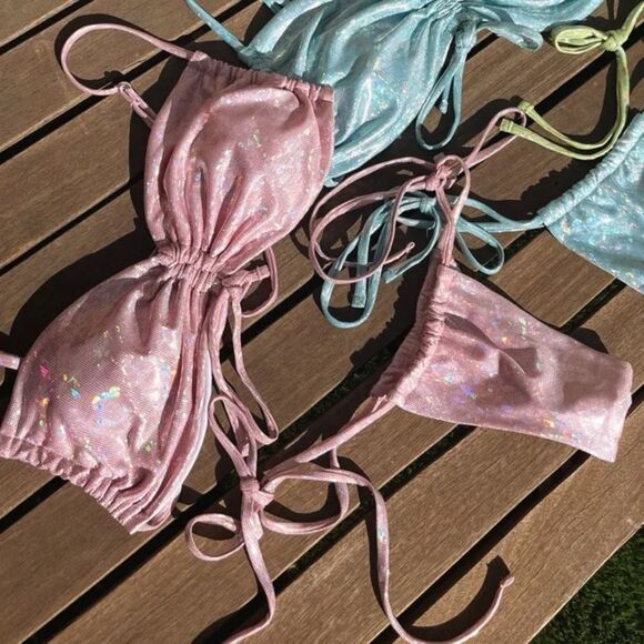 Beach bunny summer haus Blake bikini set in holographic pink - Picture 2 of 4